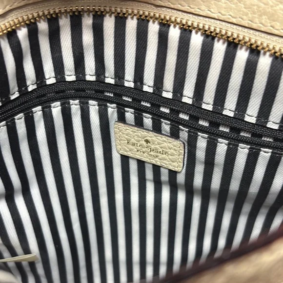 kate spade Leather Shoulder Crossbody Bag Two Tone Cream Black 10”Lx9.5”Hx2”W - Picture 15 of 17